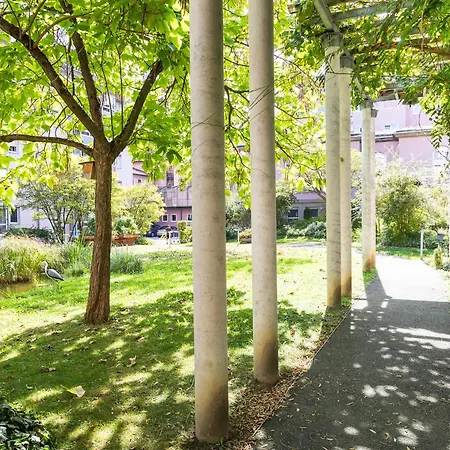 Evangelische Diakonissenanstalt Gaestehaus Am Diakonissenplatz Couette-café
