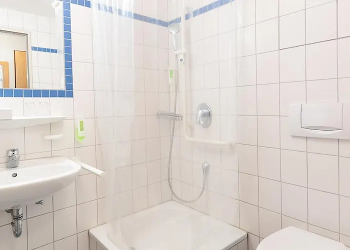 Evangelische Diakonissenanstalt Gaestehaus Am Diakonissenplatz Отель типа 